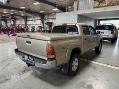 Used 2007  Toyota Tacoma 4WD Double 128 V6 &lpar;Natl&rpar; at J's Auto near Manchester&comma; IA