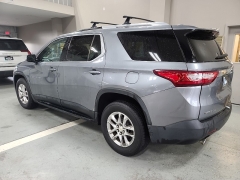 Used 2018  Chevrolet Traverse 4d SUV FWD LT Cloth w&sol;1LT at J's Auto near Manchester&comma; IA