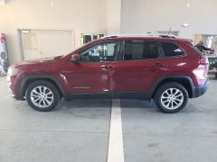 Used 2020  Jeep Cherokee Latitude FWD at J's Auto near Manchester&comma; IA