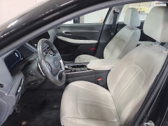 Used 2022  Hyundai Sonata Limited 1&period;6T at J's Auto near Manchester&comma; IA