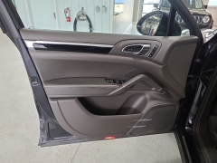 Used 2016  Porsche Cayenne 4d SUV Diesel at J's Auto near Manchester&comma; IA