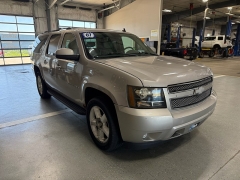 Used 2007  Chevrolet Suburban 4WD 4dr 1500 LTZ at J's Auto near Manchester&comma; IA