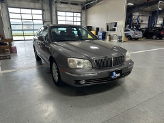 Used 2004 Hyundai XG350 4dr Sdn at J's Auto near Manchester, IA