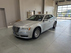 Used 2012  Chrysler 300 4d Sedan Base at J's Auto near Manchester&comma; IA
