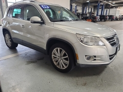 Used 2009 Volkswagen Tiguan 4d SUV S Auto at J's Auto near Manchester, IA