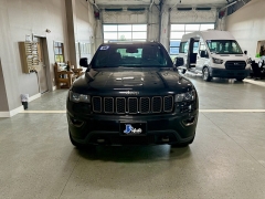 Used 2016  Jeep Grand Cherokee 4WD 4dr 75th Anniversary at J's Auto near Manchester&comma; IA