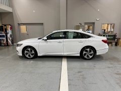  2018 Honda Accord Sedan 4d EX-L 1&period;5L at J's Auto near Manchester&comma; IA