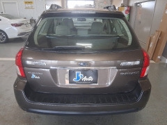 Used 2009  Subaru Outback 4d Wagon i Special Edition Auto at J's Auto near Manchester&comma; IA