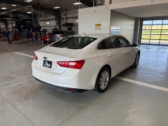 Used 2017  Chevrolet Malibu 4d Sedan LT at J's Auto near Manchester&comma; IA
