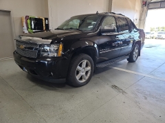 Used 2013  Chevrolet Avalanche 4d SUV 4WD LTZ at J's Auto near Manchester, IA