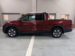  2017 Honda Ridgeline Crew Cab AWD RTL at J's Auto near Manchester&comma; IA