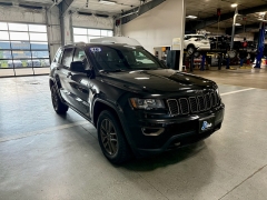 Used 2016  Jeep Grand Cherokee 4WD 4dr 75th Anniversary at J's Auto near Manchester&comma; IA
