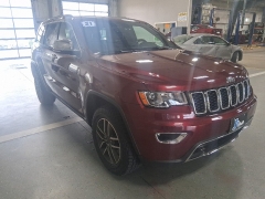 Used 2021  Jeep Grand Cherokee Limited 4x4 at J's Auto near Manchester&comma; IA