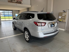 Used 2016  Chevrolet Traverse 4d SUV AWD LT w&sol;1LT at J's Auto near Manchester&comma; IA
