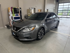 Used 2017  Nissan Altima 2&period;5 SV Sedan at J's Auto near Manchester&comma; IA