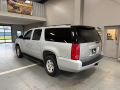 Used 2012  GMC Yukon XL 1500 SUV 4WD SLE at J's Auto near Manchester&comma; IA
