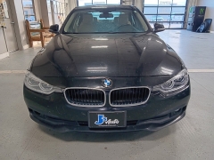 Used 2018  BMW 3 Series 320i xDrive Sedan at J's Auto near Manchester&comma; IA