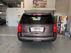 Used 2017  Chevrolet Tahoe 4d SUV 4WD Premier at J's Auto near Manchester&comma; IA
