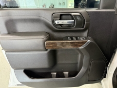 Used 2022  GMC Sierra 2500HD 4WD Crew Cab 159" SLE at J's Auto near Manchester&comma; IA
