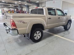 Used 2007  Toyota Tacoma 4WD Double 128 V6 &lpar;Natl&rpar; at J's Auto near Manchester&comma; IA