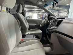 Used 2014 Toyota Sienna 5dr Van V6 LE FWD (Natl) at J's Auto near Manchester, IA