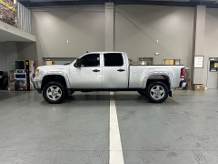 Used 2014 GMC Sierra 2500 4WD Crew Cab SLE at J's Auto near Manchester, IA