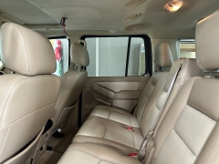 Used 2006 Ford Explorer 4d SUV 4WD Limited V8 at J's Auto near Manchester, IA