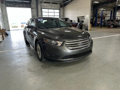 Used 2018 Ford Taurus 4d Sedan FWD SEL at J's Auto near Manchester, IA