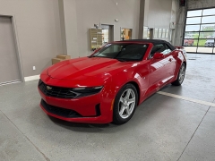 Used 2020  Chevrolet Camaro 2d Convertible 1LT Turbo at J's Auto near Manchester&comma; IA