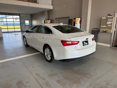 Used 2017  Chevrolet Malibu 4d Sedan LT at J's Auto near Manchester&comma; IA