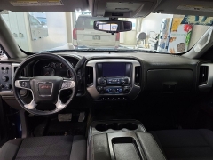 Used 2017  GMC Sierra 1500 4WD Crew Cab 143&period;5" SLE at J's Auto near Manchester&comma; IA