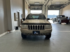 Used 2001 Jeep Grand Cherokee 4d SUV 4WD Limited V8 at J's Auto near Manchester, IA
