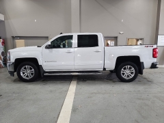 Used 2018  Chevrolet Silverado 1500 4WD Crew Cab 143&period;5" LT w&sol;1LT at J's Auto near Manchester&comma; IA