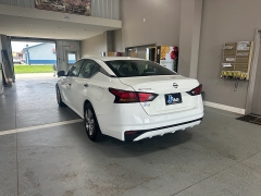Used 2020 Nissan Altima 2.5 S Sedan at J's Auto near Manchester, IA