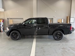 Used 2016  Ram 1500 4WD Crew Cab 140&period;5" Express at J's Auto near Manchester&comma; IA