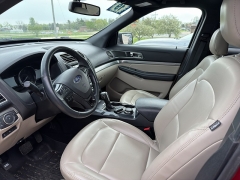 Used 2019  Ford Explorer 4d SUV 4WD XLT V6 at J's Auto near Manchester&comma; IA