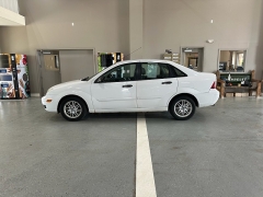 Used 2005 Ford Focus 4dr Sdn ZX4 at J's Auto near Manchester, IA