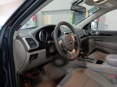 Used 2012  Jeep Grand Cherokee 4WD 4dr Laredo at J's Auto near Manchester&comma; IA