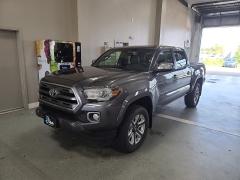 Used 2016 Toyota Tacoma 4WD Double Cab Limited at J's Auto near Manchester, IA