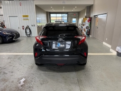 Used 2018  Toyota C-HR XLE FWD &lpar;Natl&rpar; at J's Auto near Manchester&comma; IA