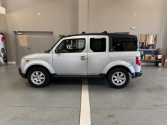 Used 2008  Honda Element 4d SUV 4WD EX Auto at J's Auto near Manchester&comma; IA