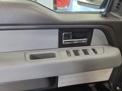 Used 2013  Ford F-150 4WD SuperCrew at J's Auto near Manchester&comma; IA