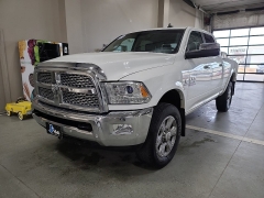 Used 2017  Ram 2500 Laramie 4x4 Crew Cab 6'4" Box at J's Auto near Manchester&comma; IA