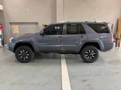Used 2004  Toyota 4Runner 4d SUV 4WD Limited V8 at J's Auto near Manchester&comma; IA