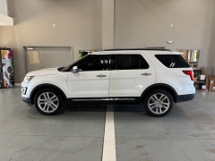 Used 2017  Ford Explorer 4d SUV 4WD Limited at J's Auto near Manchester&comma; IA
