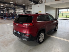 Used 2015  Jeep Cherokee 4d SUV 4WD Limited at J's Auto near Manchester&comma; IA