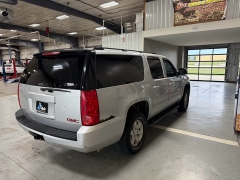 Used 2012  GMC Yukon XL 1500 SUV 4WD SLE at J's Auto near Manchester&comma; IA