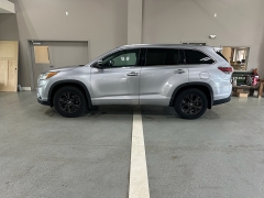 Used 2016 Toyota Highlander 4d SUV AWD XLE at J's Auto near Manchester, IA