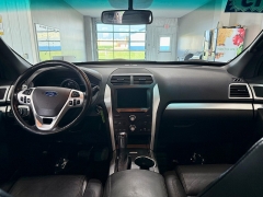 Used 2015  Ford Explorer 4d SUV 4WD XLT at J's Auto near Manchester&comma; IA