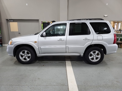 2005 Mazda Tribute s's photo